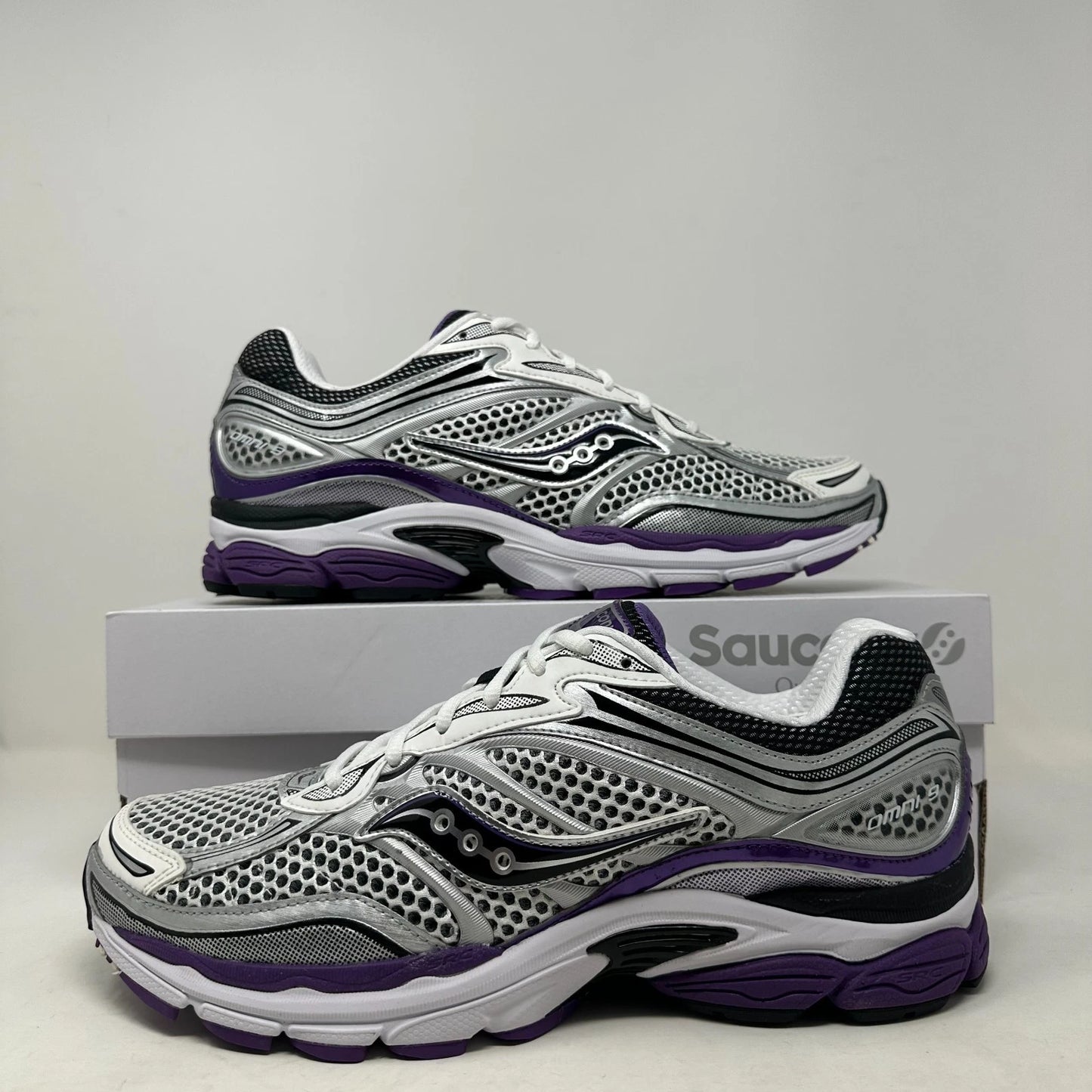 Size 11.5 - Saucony ProGrid Omni 9 "White Black Silver Purple" 2025 W/Box - S70739-10