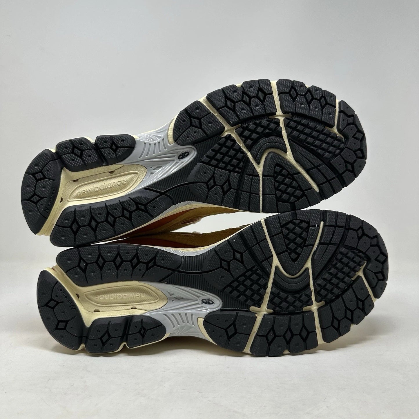 Size 12 - New Balance 2002R “Dried Apricot” 2025 W/Box - U2002RPB