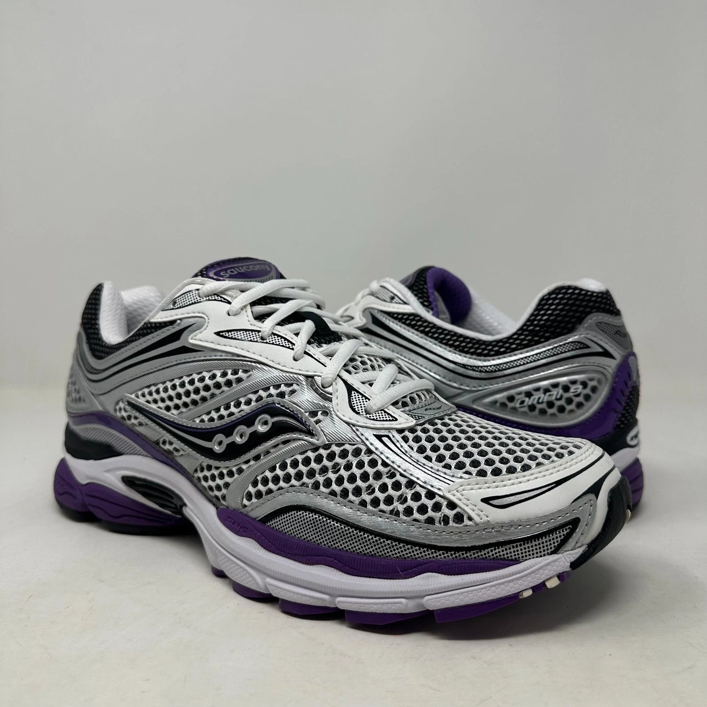 Size 11.5 - Saucony ProGrid Omni 9 "White Black Silver Purple" 2025 W/Box - S70739-10