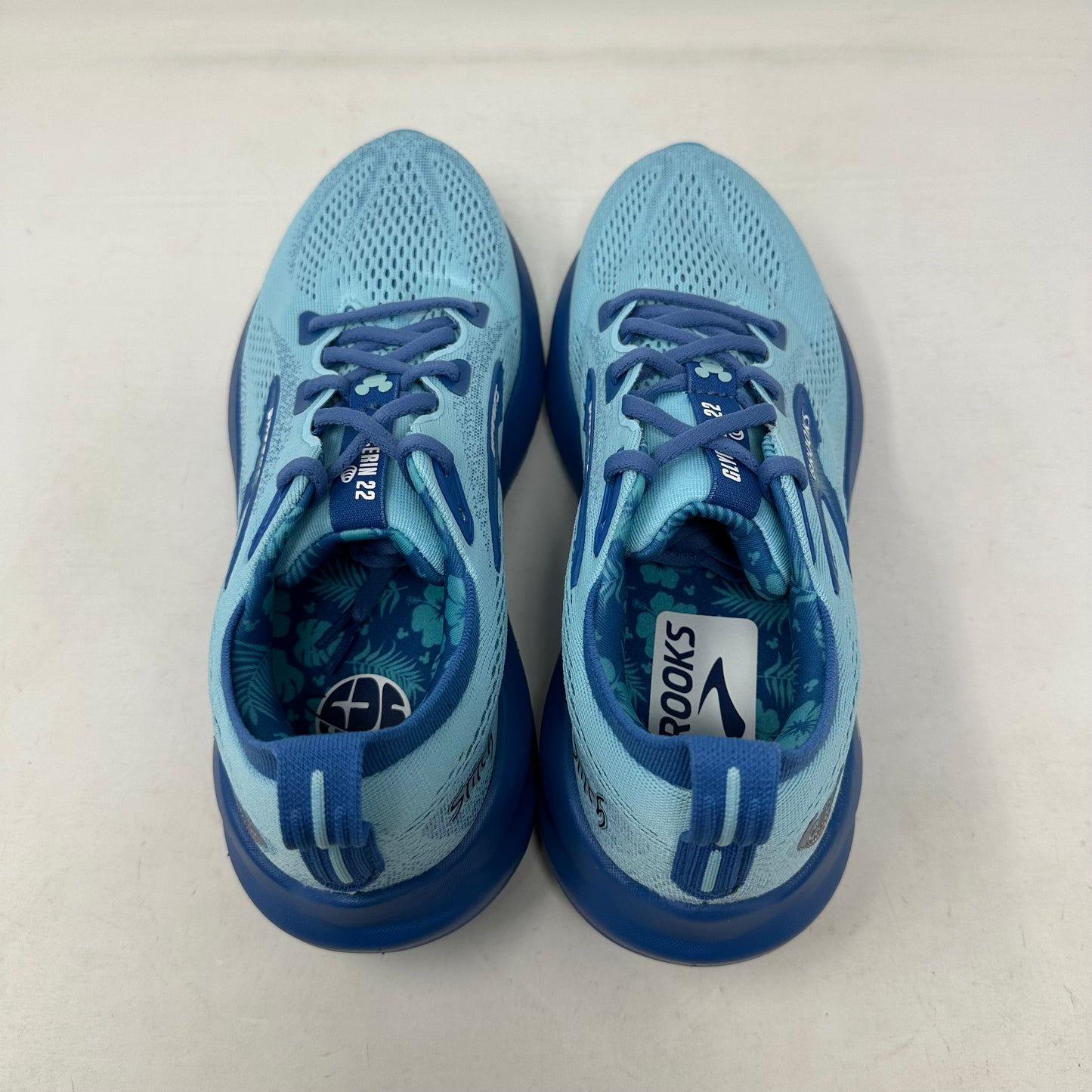 Size 13 - Brooks Glycerin 22 runDisney “Stitch” 2025 W/Box - 110530-1D-421
