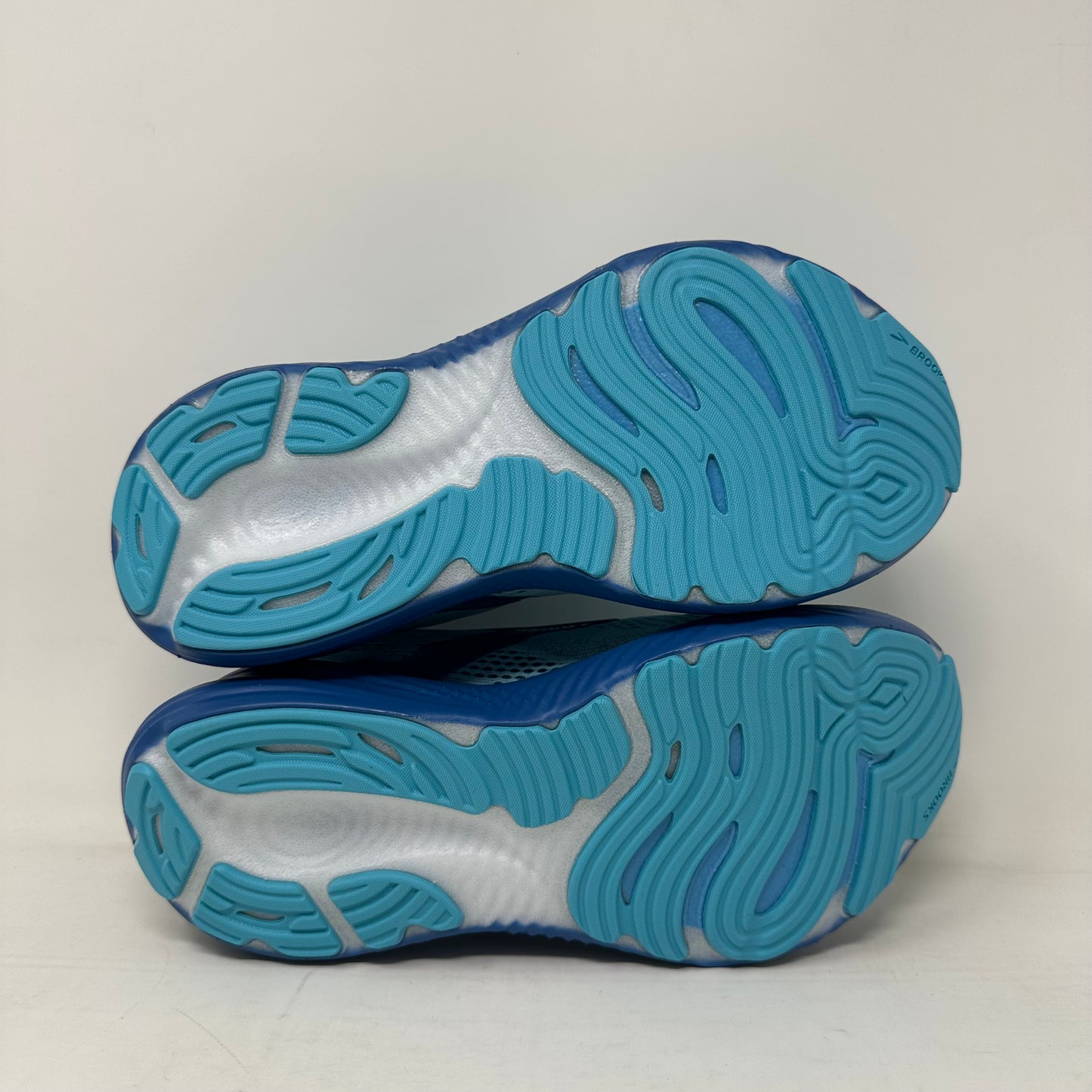 Size 13 - Brooks Glycerin 22 runDisney “Stitch” 2025 W/Box - 110530-1D-421